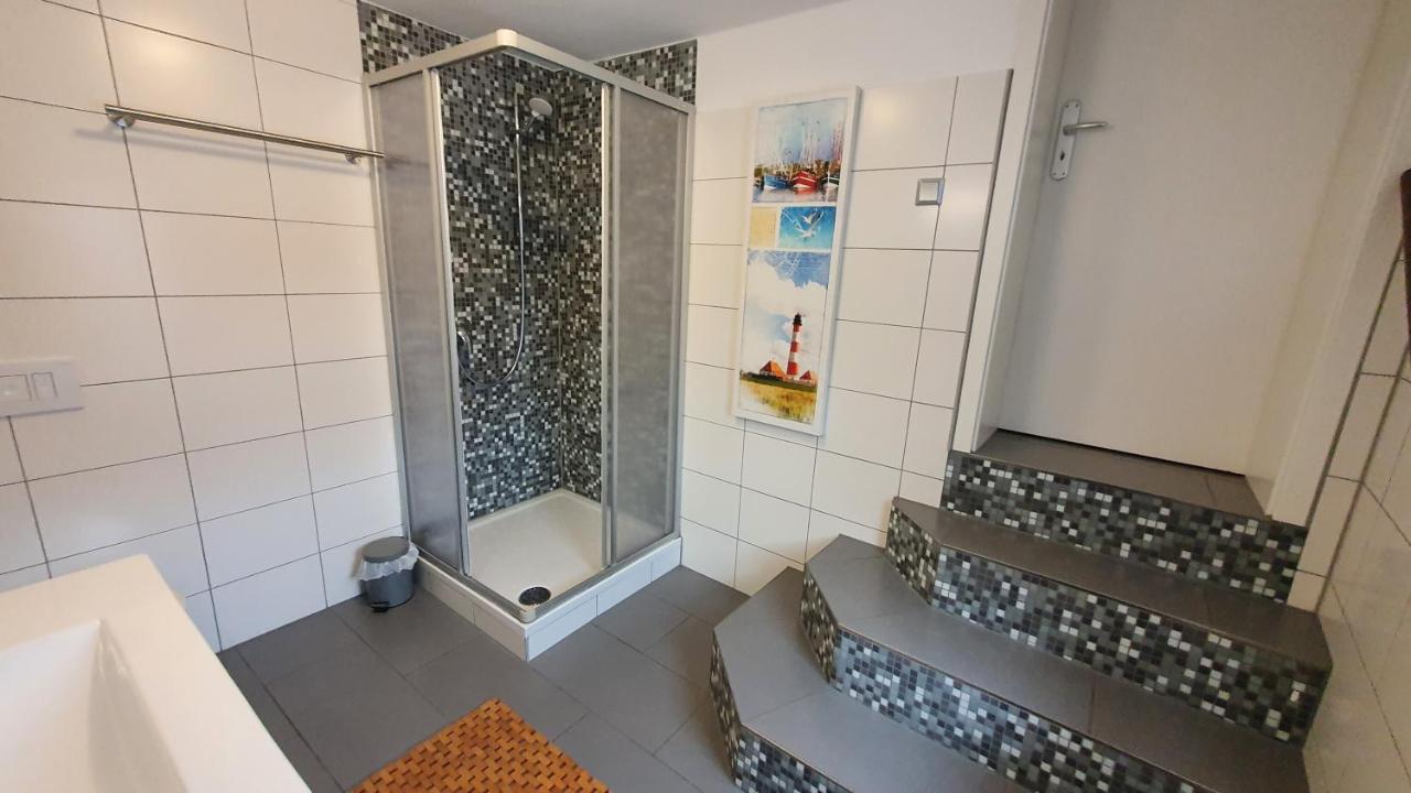 Gaestezimmer & Ferienwohnungen Thon Herbsleben Bagian luar foto
